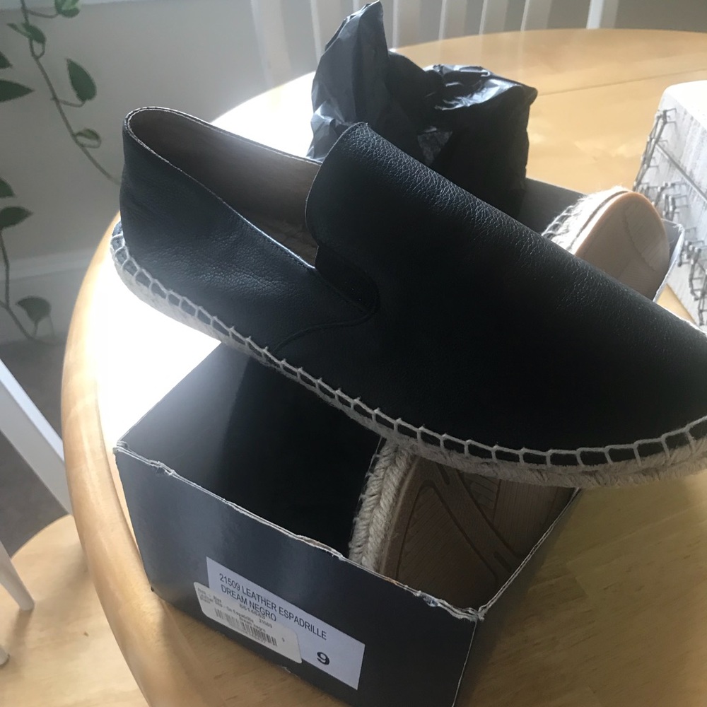 Alex and Alex Genuine leather Espadrilles